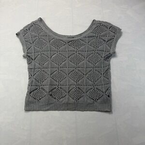 Boy Meets Girl Womens L Crochet Knit Top Gray Metallic Cap Sleeve Back Buttons